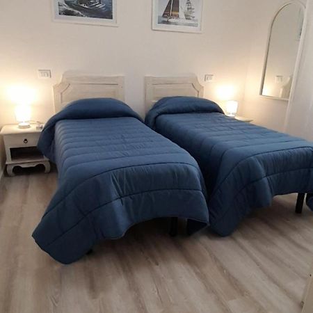 Margherita Guest House Ольбія Екстер'єр фото